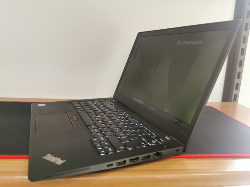 Lenovo ThinkPad Touch Screen FHD Core i5-6° Ram 8GB DDR4 SSD 256GB - immagine 4